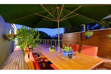 Property photo of 8 Jacaranda Crescent Mornington VIC 3931