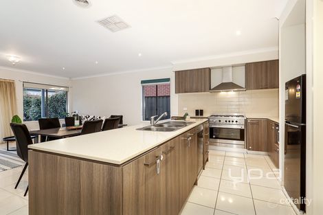 Property photo of 43 Riverway View Craigieburn VIC 3064
