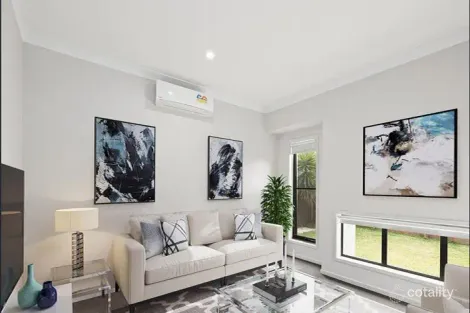 35 Barrow St, Springfield Lakes, QLD 4300