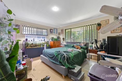 Property photo of 33 Witheren Circuit Pacific Pines QLD 4211
