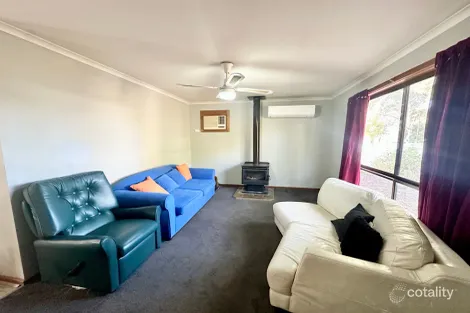 Property photo of 49 Albert Parade Bordertown SA 5268