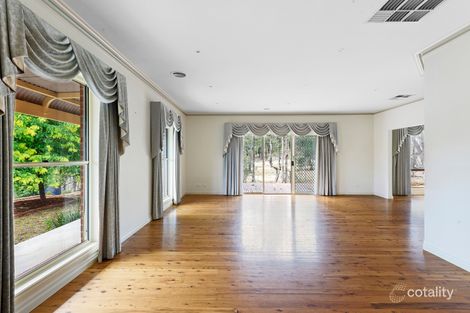 Property photo of 5 Sebastian Court Spring Gully VIC 3550