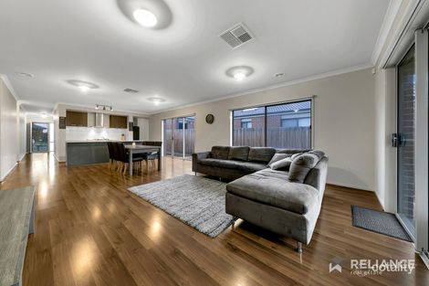 Property photo of 48 James Melrose Drive Brookfield VIC 3338