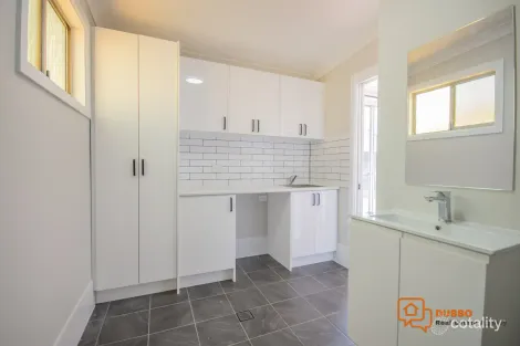Property photo of 28 Boundary Road Dubbo NSW 2830