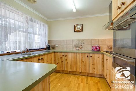 Property photo of 18 Banksia Crescent Hoppers Crossing VIC 3029