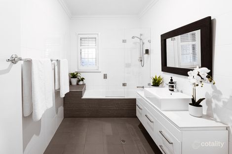 Property photo of 53 Hipwood Road Hamilton QLD 4007