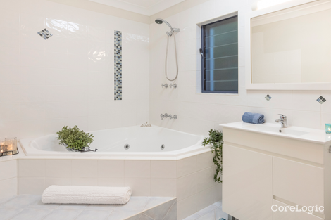 Property photo of 13 Cook Street Yamba NSW 2464