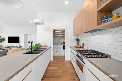 7 Reedy Pl, Malua Bay, NSW 2536