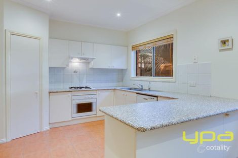 Property photo of 18 Willmott Drive Craigieburn VIC 3064