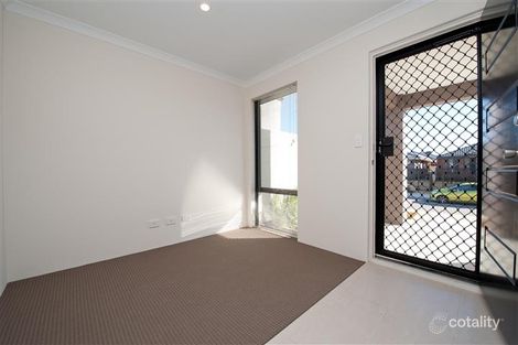 Property photo of 27 Manningtree Approach Butler WA 6036