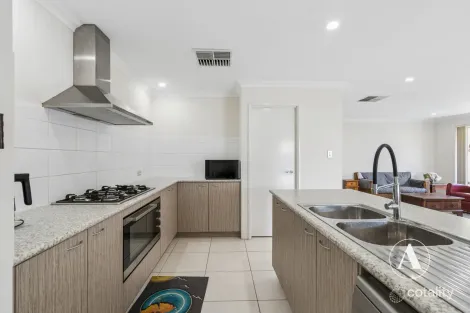 Property photo of 34 Archdale Loop Piara Waters WA 6112
