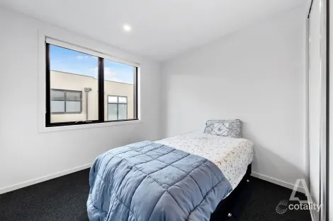 Property photo of 4 Sykes Walk St Albans VIC 3021