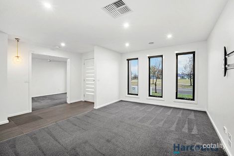 Property photo of 16 Warburton Drive Lucas VIC 3350