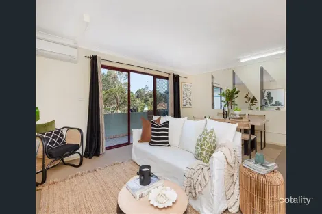 Property photo of 3/26 Derribong Drive Cordeaux Heights NSW 2526