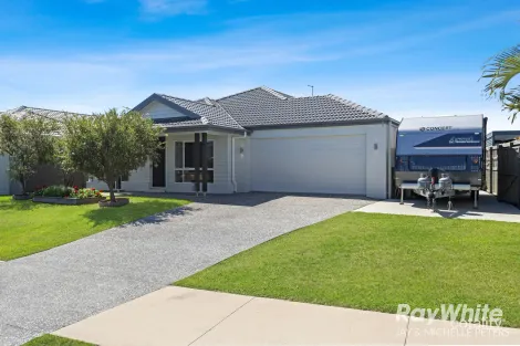 Property photo of 116 Lakeview Promenade Newport QLD 4020