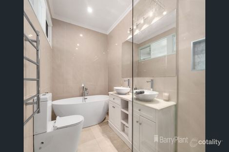 Property photo of 22 Glenfern Avenue Doncaster VIC 3108