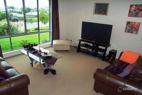 Property photo of 35 Hilltop Avenue Southside QLD 4570