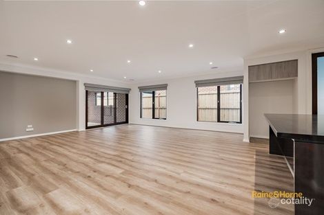 Property photo of 20 Pitfield Avenue Cranbourne East VIC 3977