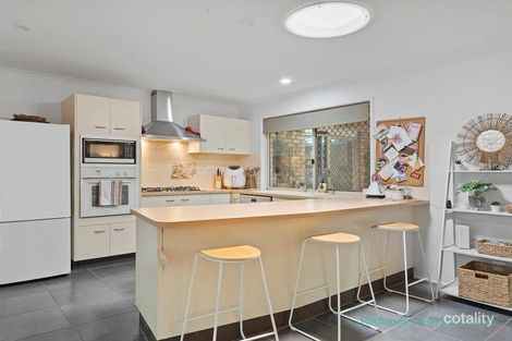 Property photo of 2 Paddington Place Victoria Point QLD 4165