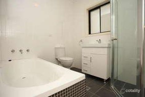 Property photo of 31 Brain Avenue Lurnea NSW 2170