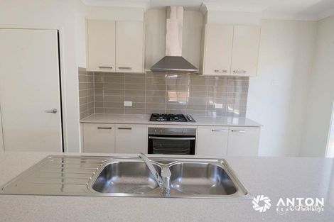 Property photo of 43 Monet Drive Truganina VIC 3029