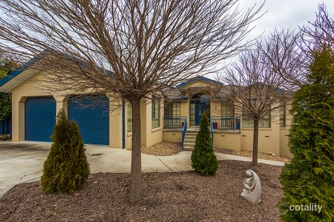 Property photo of 9 Robinia Place Jerrabomberra NSW 2619