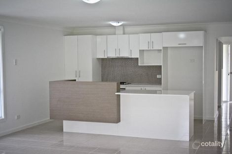 Property photo of 24 Farrier Crescent Hamlyn Terrace NSW 2259