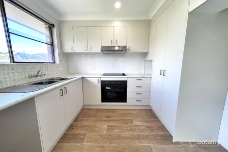 Property photo of 10/7-9 Nineteenth Avenue Palm Beach QLD 4221