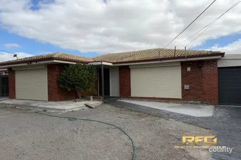 Property photo of 40 Carina Drive Melton VIC 3337