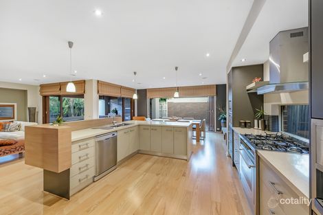 Property photo of 3 Geranium Court Berwick VIC 3806