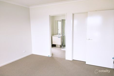Property photo of 10 Leafy Road Werribee VIC 3030