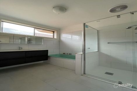 Property photo of 28 Marriott Parade Glen Waverley VIC 3150