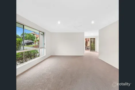 Property photo of 4 Tanzen Drive Arundel QLD 4214