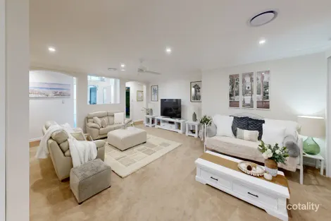 15 Trafalgar Vale Ave, Wellington Point, QLD 4160