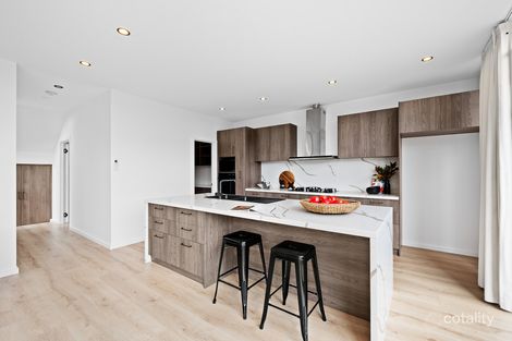 Property photo of 10 London Way Kingston TAS 7050