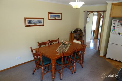 Property photo of 12 Norman Court Bright VIC 3741
