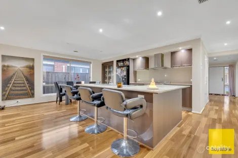 Property photo of 5 Sinclair Crescent Tarneit VIC 3029