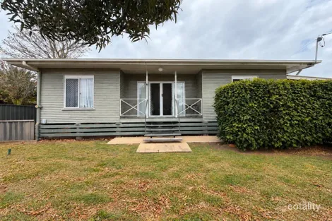 60 Brigalow St, Jandowae, QLD 4410
