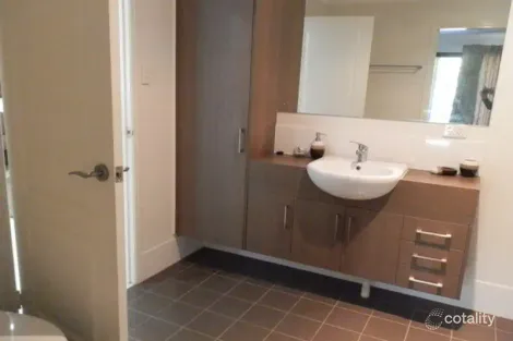 Property photo of 2/16 Riverview Street Emerald QLD 4720