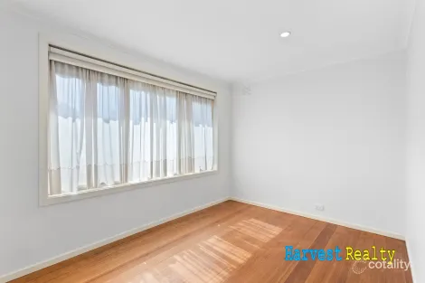 Property photo of 6 Anderson Close Hampton Park VIC 3976