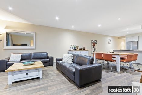 Property photo of 28/18 Tanunda Drive Rivervale WA 6103