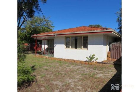 Property photo of 24 Hollybush Way Kelmscott WA 6111