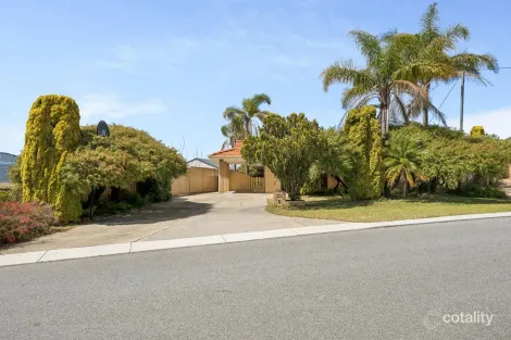 Property photo of 5 Milton Court Beldon WA 6027