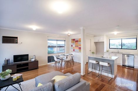 Property photo of 9 Taunton Place Gladstone Park VIC 3043