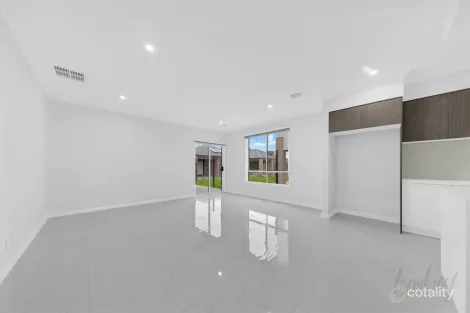 Property photo of 19 Guernsey Street Donnybrook VIC 3064