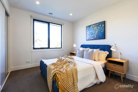Property photo of 17 Jindabyne Avenue Chadstone VIC 3148