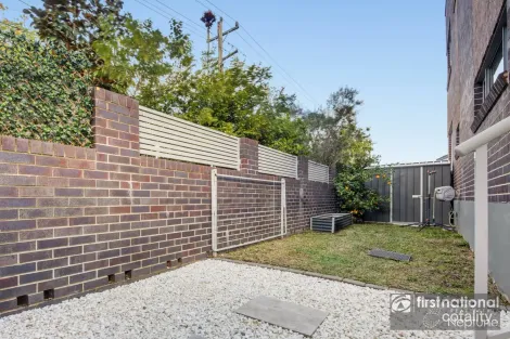 Property photo of 1/180 Targo Road Girraween NSW 2145