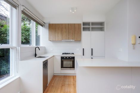 2/20 Surrey Rd, South Yarra, VIC 3141