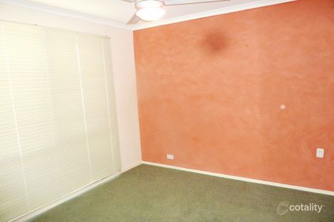 Property photo of 28 Warren Close Narre Warren VIC 3805