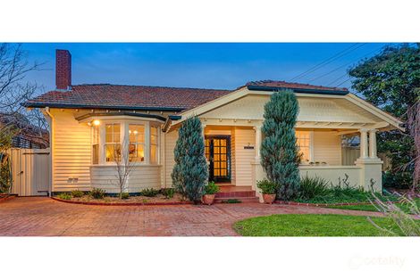 Property photo of 2 Oloughlan Street Ormond VIC 3204